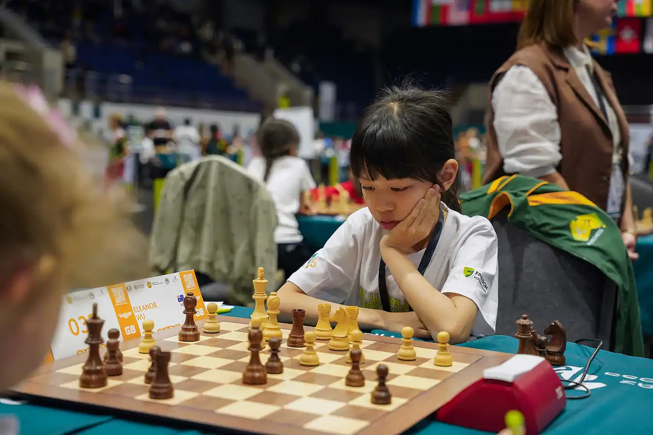 年仅9岁！澳华裔女孩横扫国际象棋界，最大梦想竟是... - 2