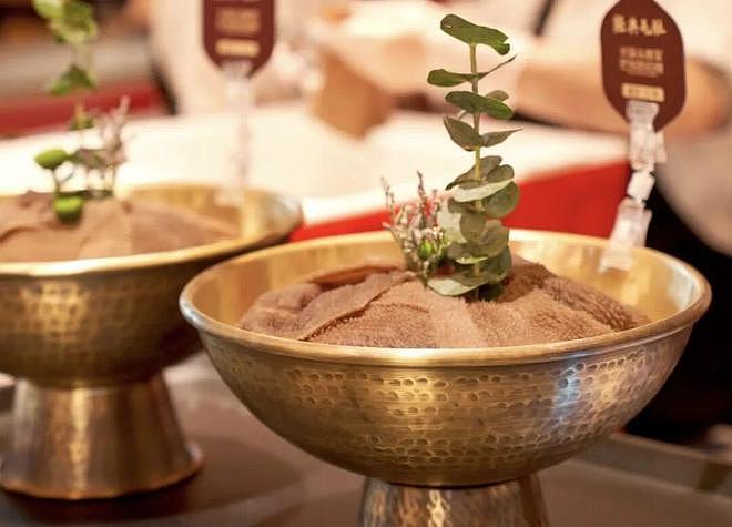 顾客排到凌晨4点仍未能用餐？北京火锅店道歉冲上热搜，补偿300元储值卡（组图） - 1
