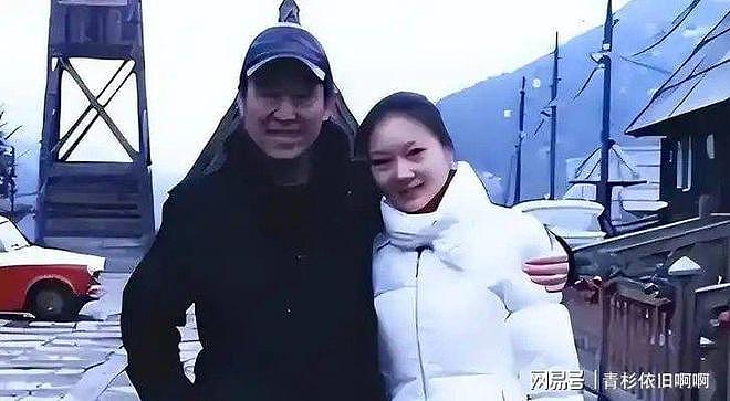 张艺谋4月身体出状况,陈婷摘掉妻子认证(组图) - 5