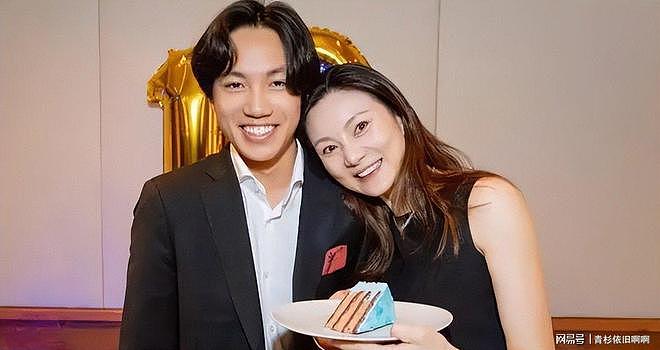 张艺谋4月身体出状况,陈婷摘掉妻子认证(组图) - 24