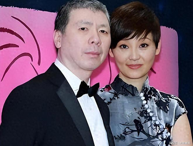 徐帆回应离婚仅九个月，冯小刚再惹争议，这次的“导火索”是养女（组图） - 1