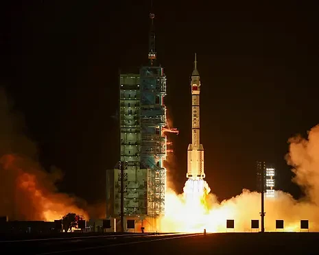 首位香港宇航员升空，澳洲专家揭秘太空驻留一年挑战（组图） - 1