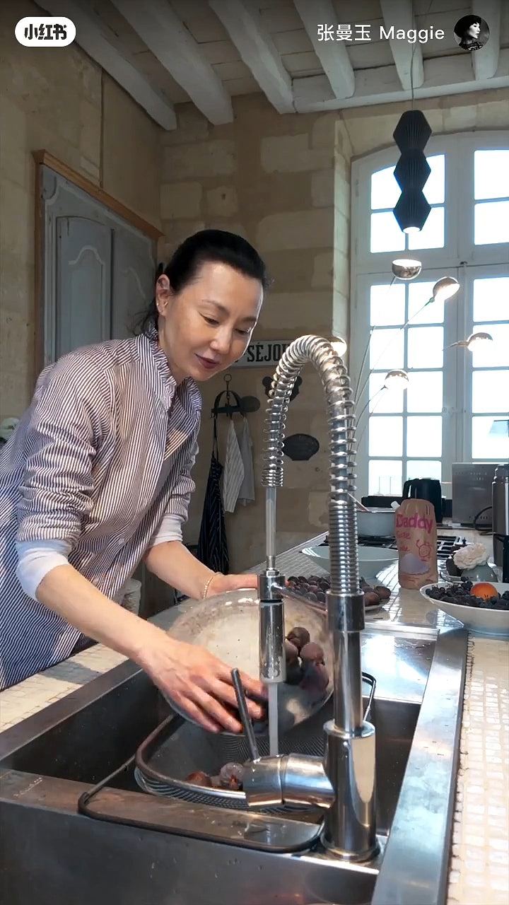 张曼玉分享法国简朴生活：自制果酱，豪宅厨房超大设备齐全（组图） - 5