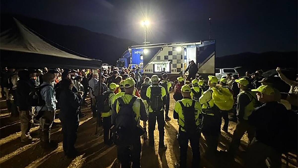 逃亡7个月后死在乱枪之下！维州杀警案更多细节曝光，枪手因涉嫌性侵儿童遭搜查（组图） - 3