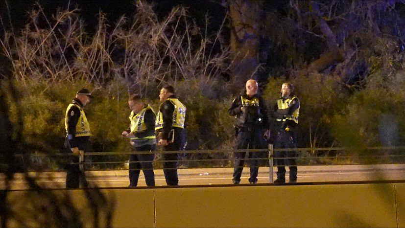 珀斯高速爆致命肇逃，22岁男子惨死路间，部分路段紧急封闭(组图) - 2