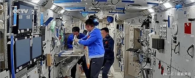中国空间站住满6人！航天员在太空隐私怎么办？会被禁止生育吗？（组图） - 9