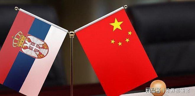 武契奇刚抵达中国,塞尔维亚爆发数万人抗议,有人不愿看到他访华(组图) - 3