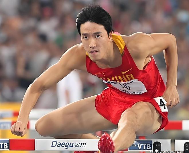 43岁刘翔近况曝光！手握10亿资产环游世界，和吴莎再婚十年未生子 - 4