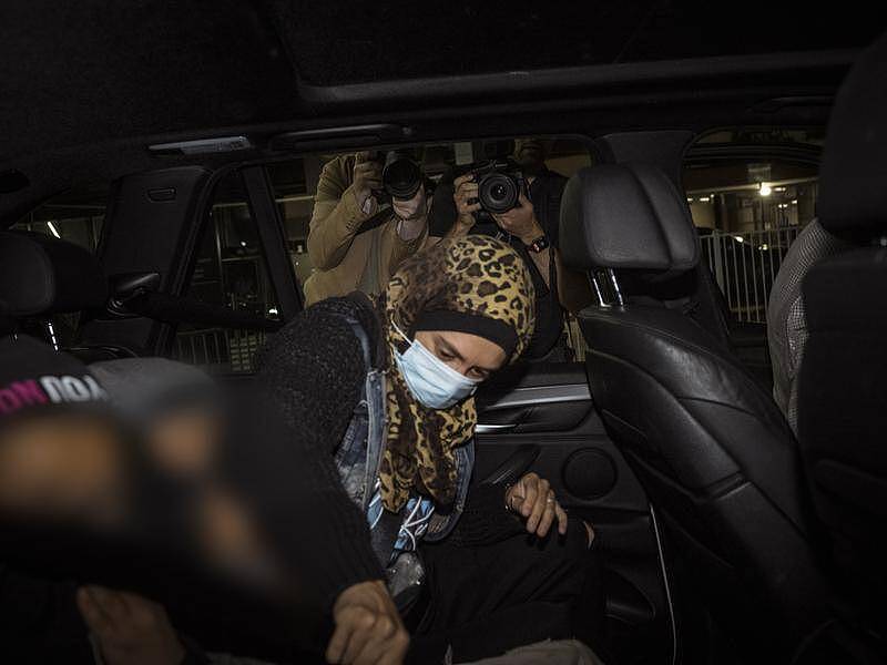 第二批“ISIS新娘”携子落地悉尼、墨尔本!反恐警察当场搜查设备,部长发严厉警告 - 1