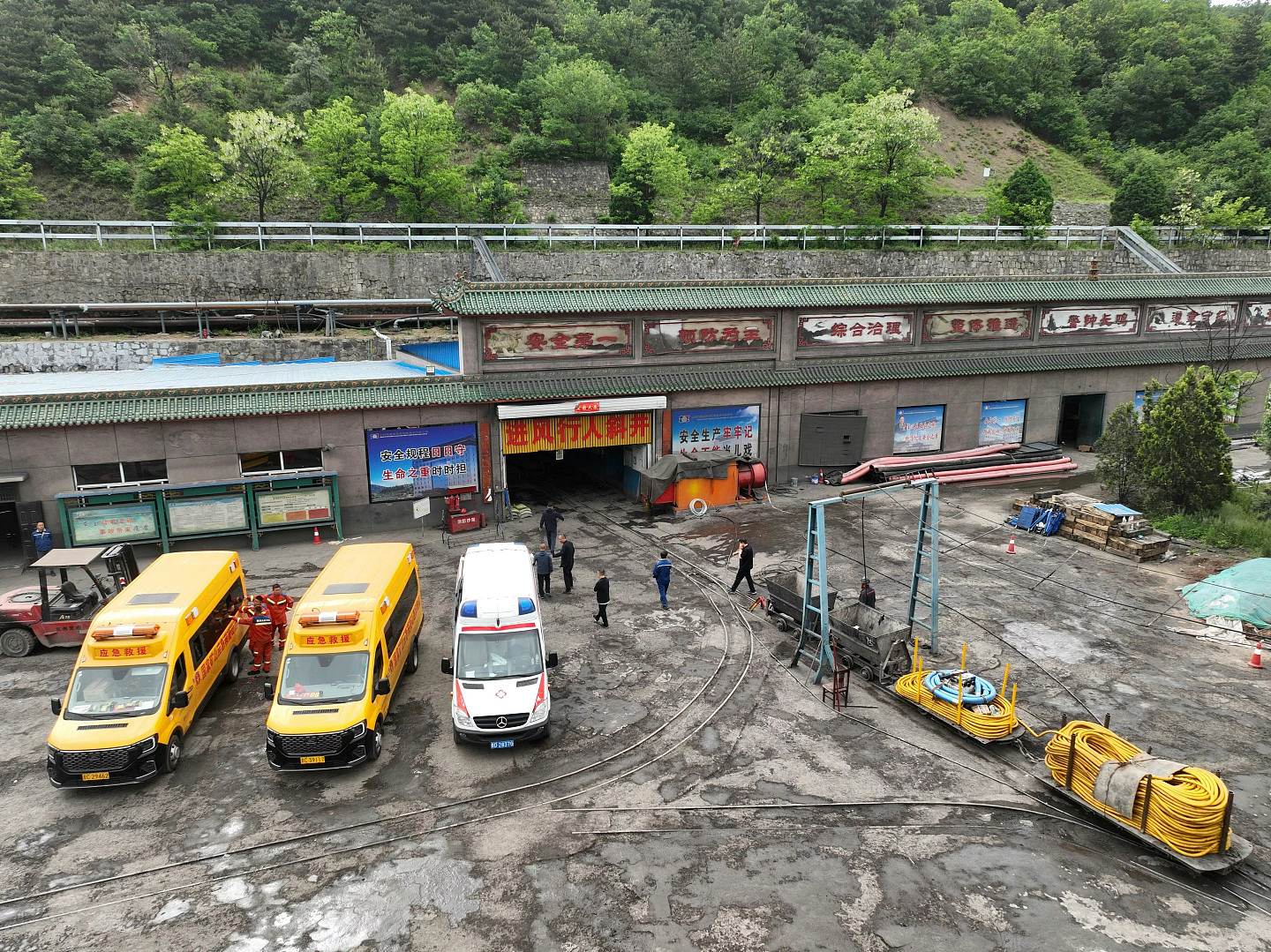 山西煤矿爆炸致82死调查:阴阳图纸和通报人数黑幕(组图) - 8