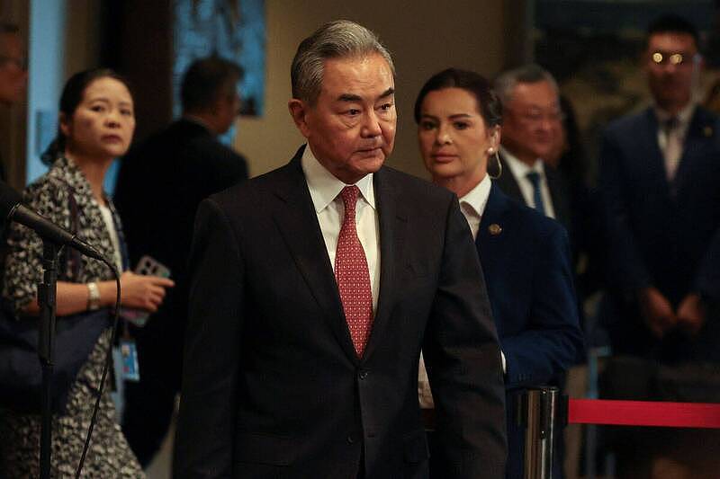 峰会过后不必演了？中国外长在联合国批美兴战，拖欠巨额会费（图） - 1
