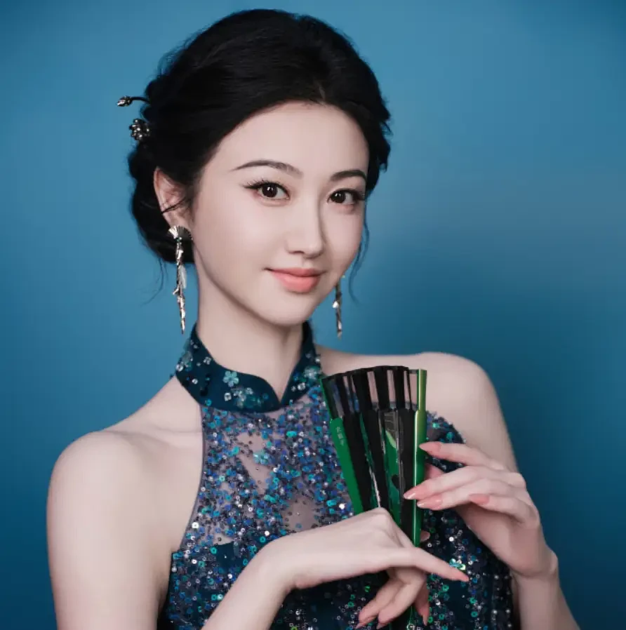 景甜急卖1.5亿江景房！疑似为筹钱还富豪男友 - 1