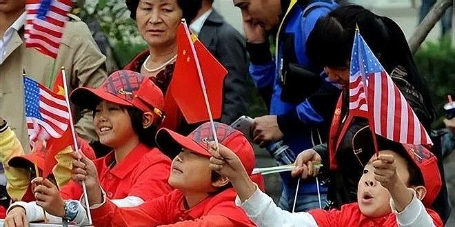 美国开始“赶人”?境内百万中国人,回国后可能十年进不来 - 11