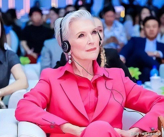 没想到,马斯克离开中国才一天,78岁母亲一句话让中国网友破防 - 16