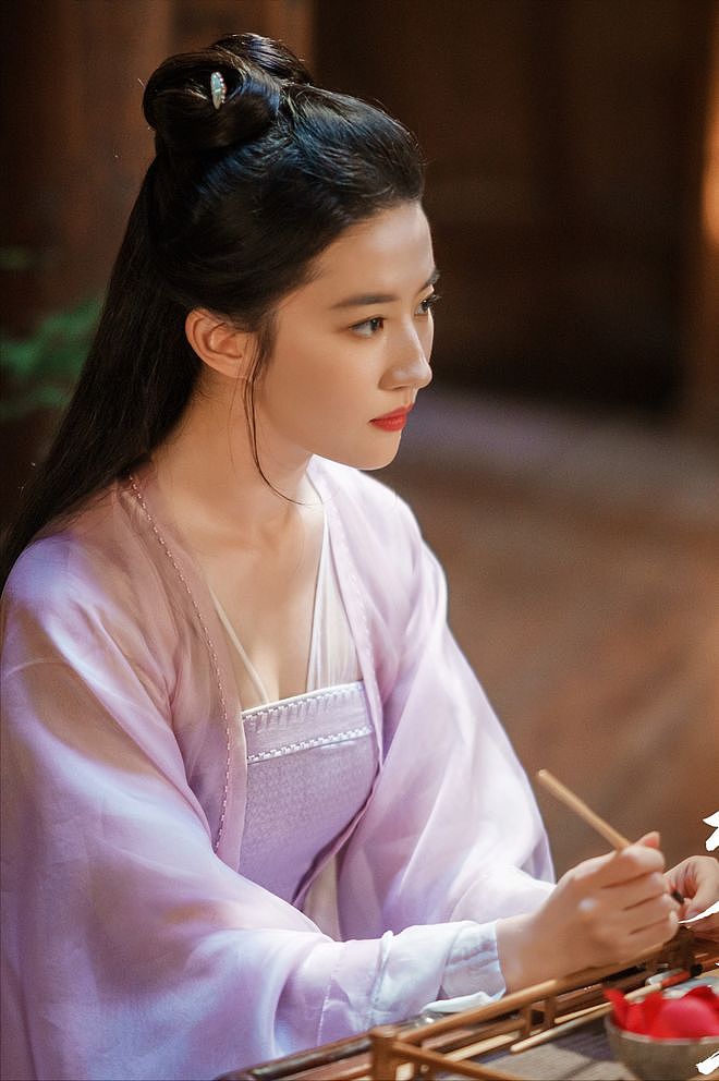 网传刘亦菲复出！900天空窗期后，或将主演《咸雪》 - 9