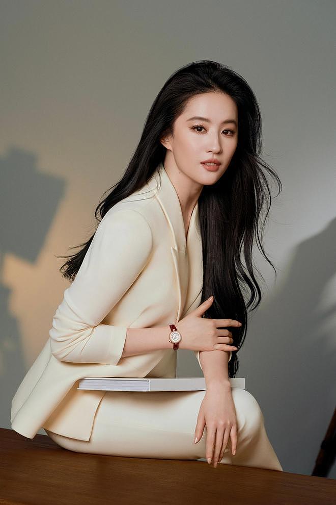 网传刘亦菲复出！900天空窗期后，或将主演《咸雪》 - 20