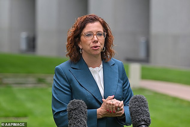 上百万澳人受影响！艾博年政府终结Centrelink“一刀切”（组图） - 2