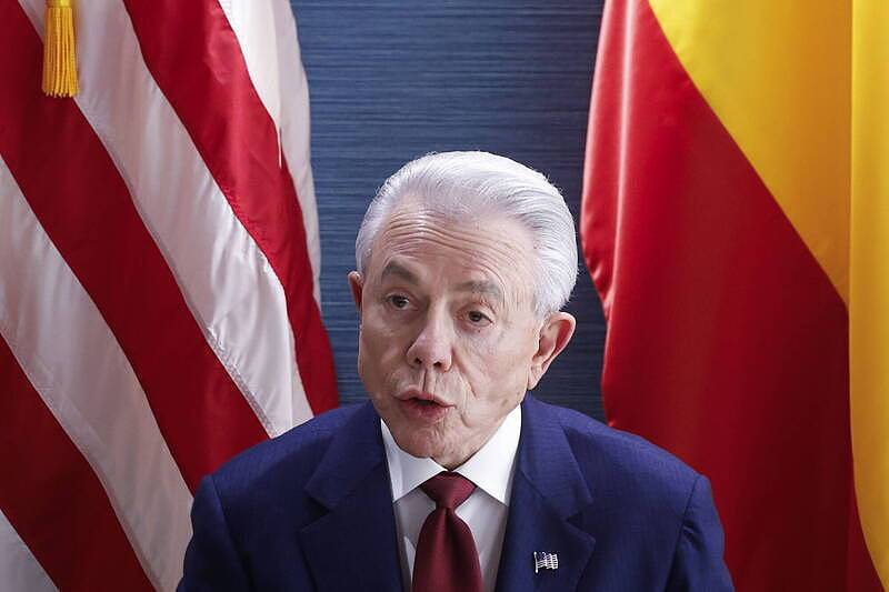 美国驻西班牙大使警告：防堵华为等中企，勿让北京渗透关键技术（组图） - 1
