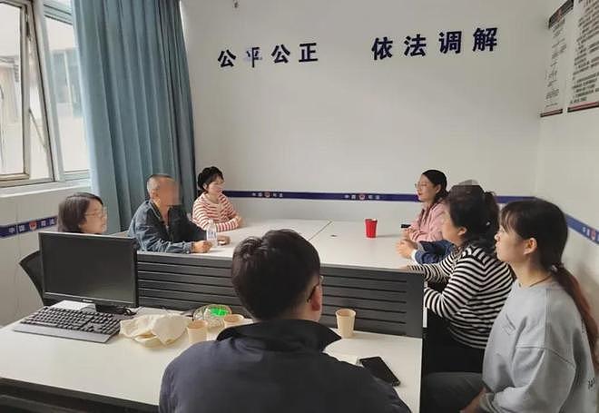家长因孩子调座反复投诉威胁，小学女老师选择硬刚将家长告上法庭（组图） - 12