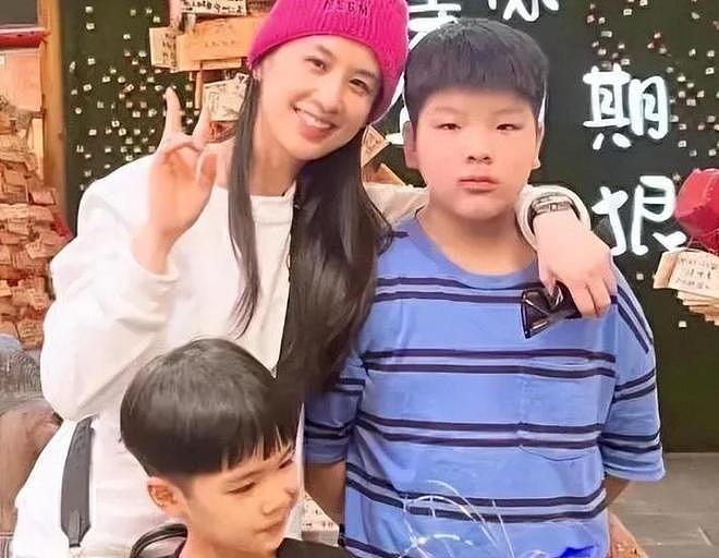 黄圣依儿子双料冠军太惊艳,杨子公司立案调查,两人命运两级反转 - 6