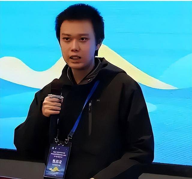 曝23岁副教授仅初中学历，却要在北大开讲座（组图） - 4