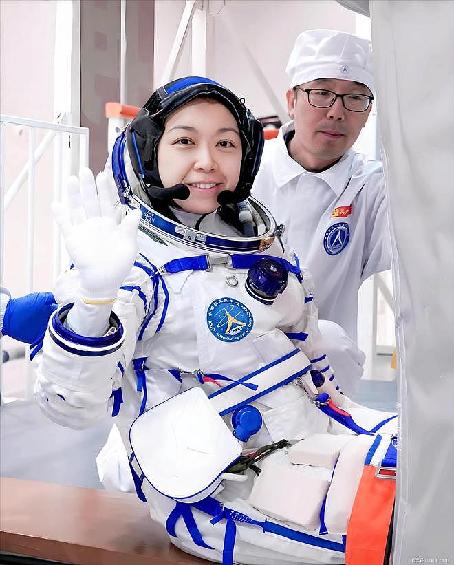 航天员黎家盈爆火后，她年收入多少？回来后又能享受到什么待遇？（组图） - 20