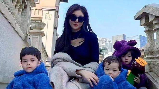 中国女子花50万买精，生下混血三胞胎！8年后3个娃长成这样，全网沉默（组图） - 21