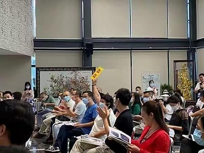 1982年，北京老人随手捡两把破椅子，搁置29年后竟卖出2300万 - 13