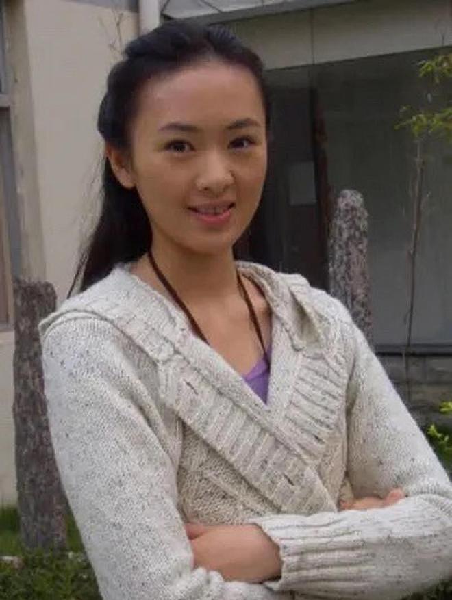 被张国立儿子暴打，后嫁给大17岁富豪，如今多年过去童瑶怎么样了 - 12