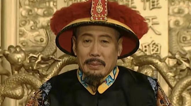 90岁焦晃近况曝光！穿纸尿裤、1天5包烟与小30岁娇妻住老破小 - 11