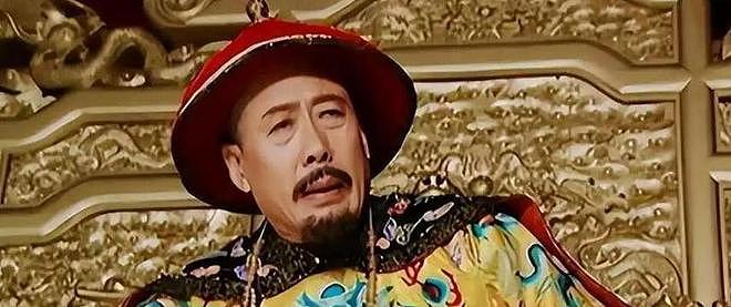 90岁焦晃近况曝光！穿纸尿裤、1天5包烟与小30岁娇妻住老破小 - 13