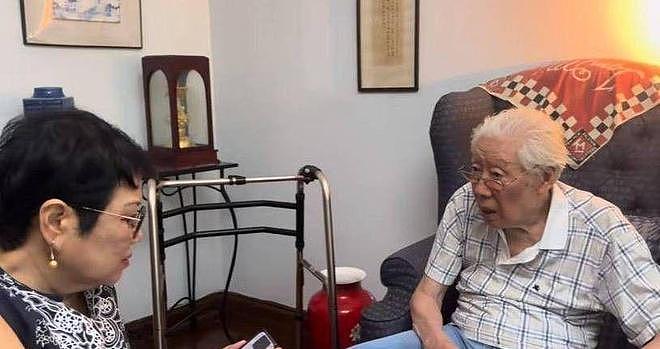 90岁焦晃近况曝光！穿纸尿裤、1天5包烟与小30岁娇妻住老破小 - 20