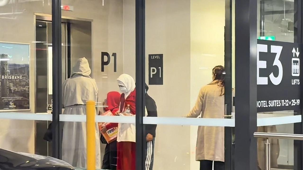 曝IS新娘入境澳洲享VIP待遇！点外卖由纳税人买单？（组图） - 2