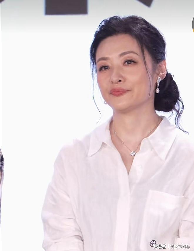 明星无滤镜后,周涛一脸凶相,李冰冰像小老太,金晨脸大如饼(组图) - 5