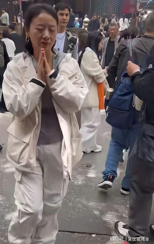 明星无滤镜后,周涛一脸凶相,李冰冰像小老太,金晨脸大如饼(组图) - 38