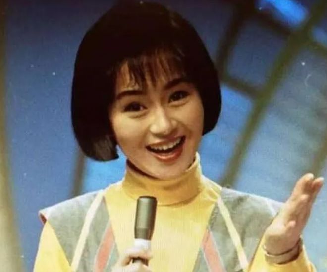 著名女主持人鞠萍宣布明天退休！曾创造惊人收视率！网友感叹：几代人的回忆 - 6