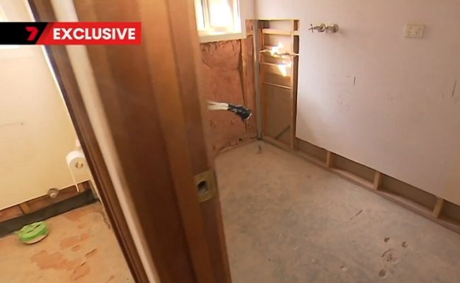 大批房屋沦为废墟！澳建筑商收钱后失联数月，房主被迫在浴缸洗碗 - 2