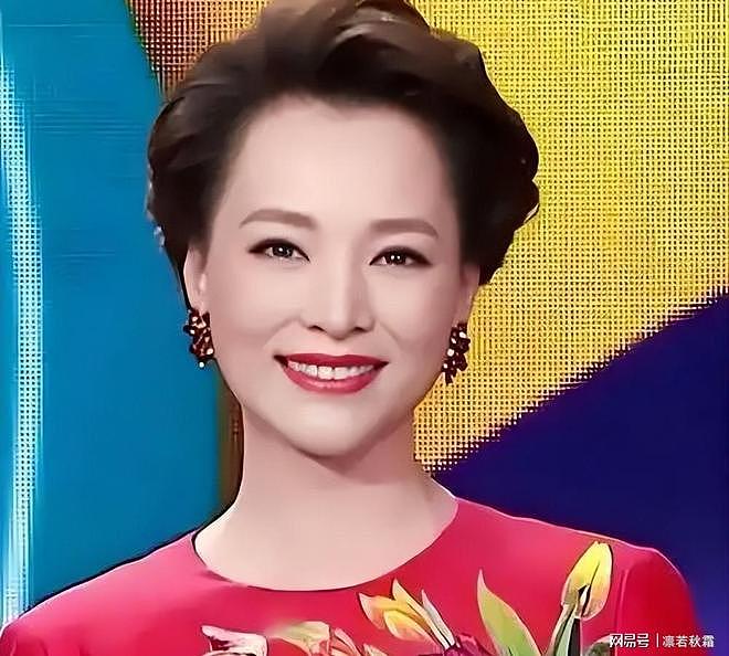 不顾母亲反对，执意嫁给小5岁且离婚带娃的密春雷，董卿后悔了吗 - 4