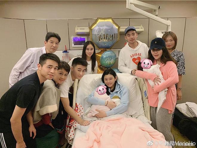 赌王儿子何猷君法国大婚!晚宴曝光儿女当花童,奚梦瑶蓝裙很惊艳(组图) - 1