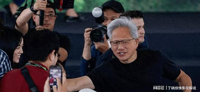 黄仁勋嘲讽华为技术，说韬定律是10年前玩剩下的，业内人士开怼（组图） - 1