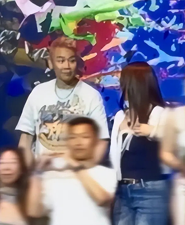 歌手私生活败在粉丝？林俊杰女友眼神被恶意解读（组图） - 22