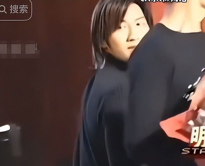 王菲哭了!谢霆锋演唱会拍到清晰一幕,才知王菲真正想要的是什么(组图) - 12