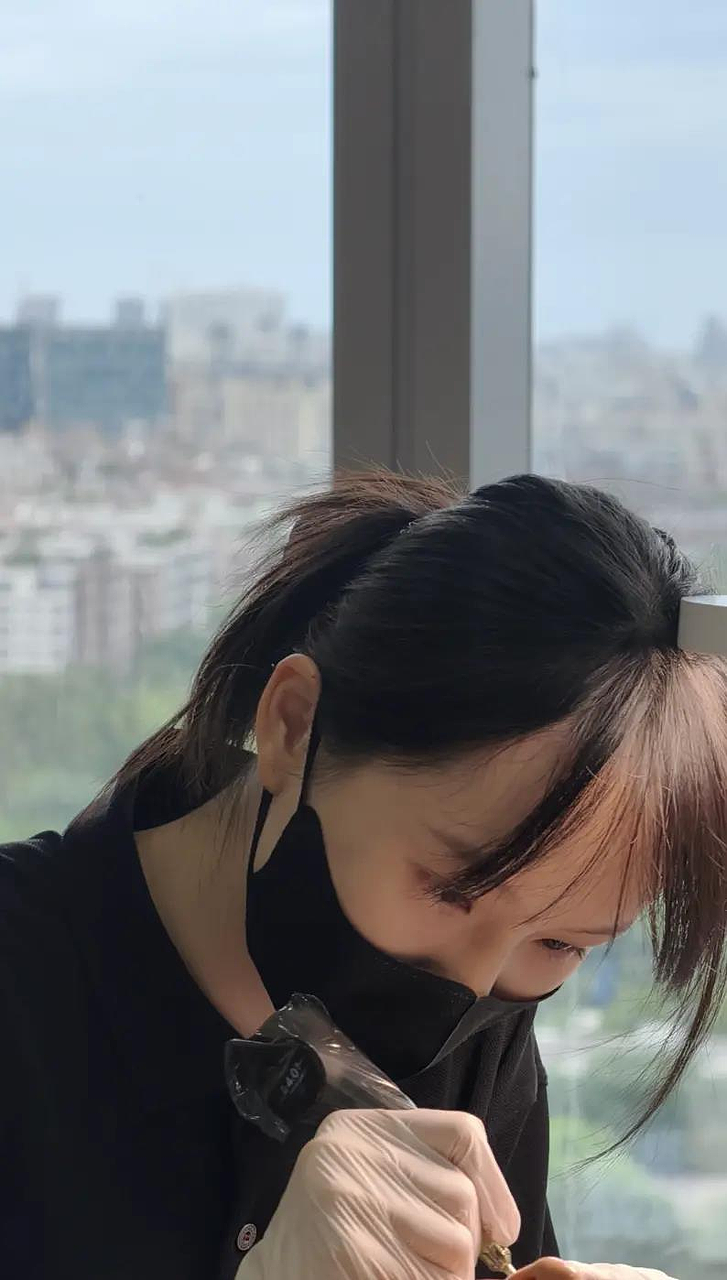 清华硕士当纹眉师，最高月入10万！经过1年，父母认可（组图） - 1