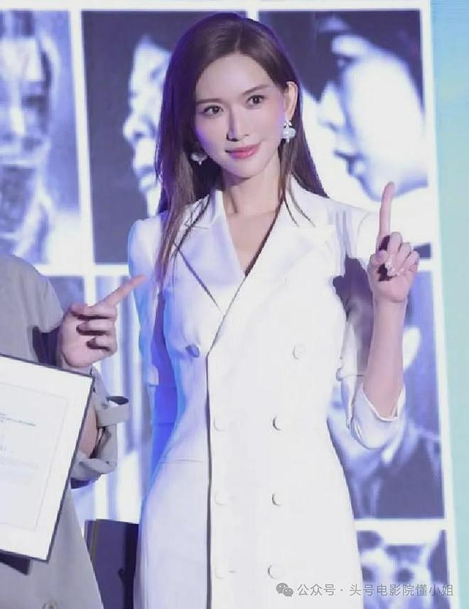 央视大戏除名、综艺换人、代言下架！林志玲复出大计，8天就凉了（组图） - 13