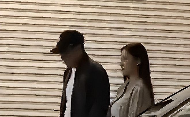 刘恺威新恋情曝光,女方胸挺屁股翘,两人十指紧扣大方与人打招呼(组图) - 5