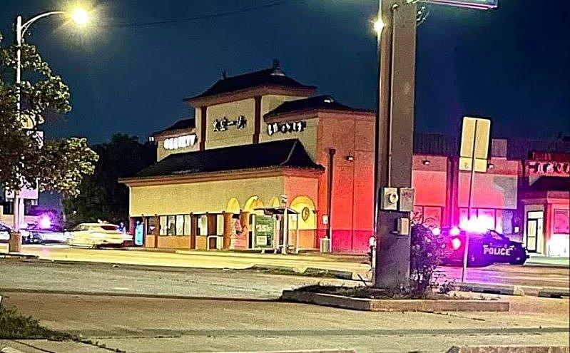 中餐馆半夜遭突袭,16人被ICE抓捕,背后牵扯大案(图) - 1
