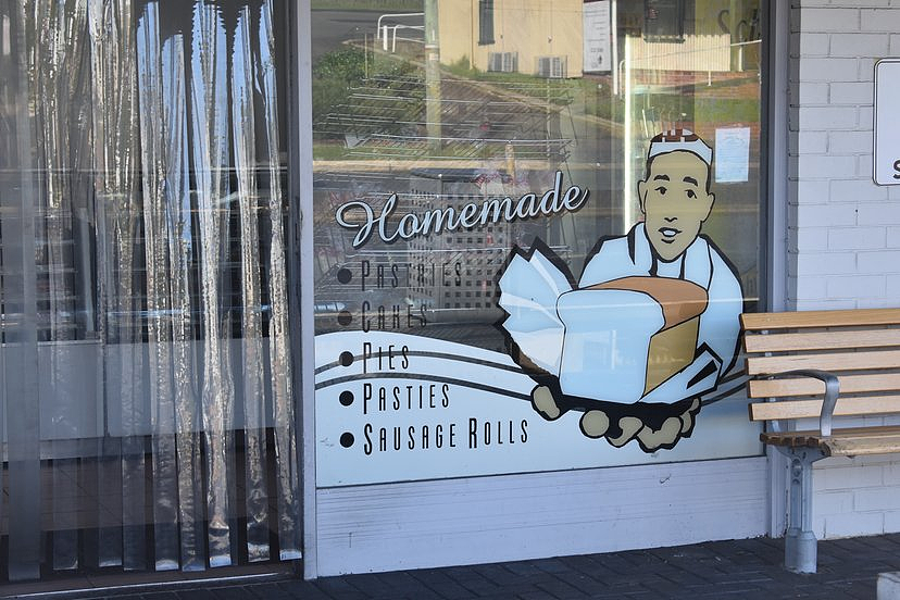 太离谱！西澳知名亚洲烘焙店爆雷，面包上惊现老鼠屎，检查员都看傻了（组图） - 2