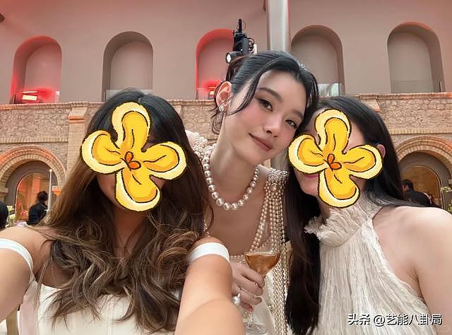 奚梦瑶大婚晚宴现场曝光,穿89年生日古董礼服,何猷君增高鞋出圈(组图) - 11