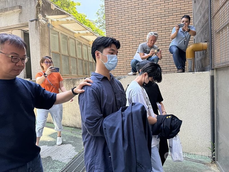 太子集团案外案，知名律师涉洗钱遭拘提送办（组图） - 1
