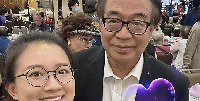 差41岁的忘年恋！73岁香港卢伟国迎娶好友90后女儿，网友说的现实（组图） - 1